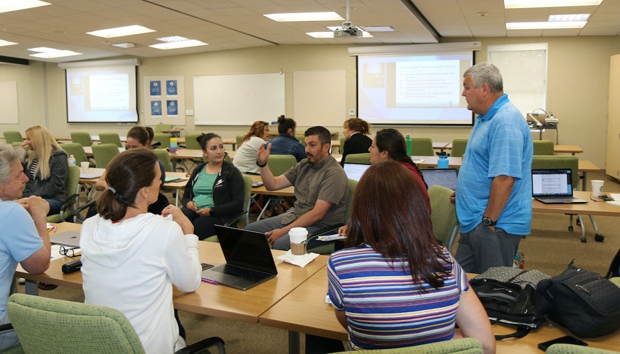 faculty discussing issues